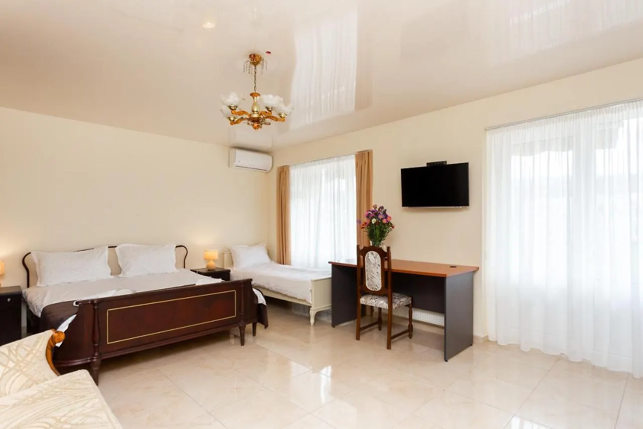 Three Bedroom Apartment In Old Tbilisi With 3 Bathroom 0*,