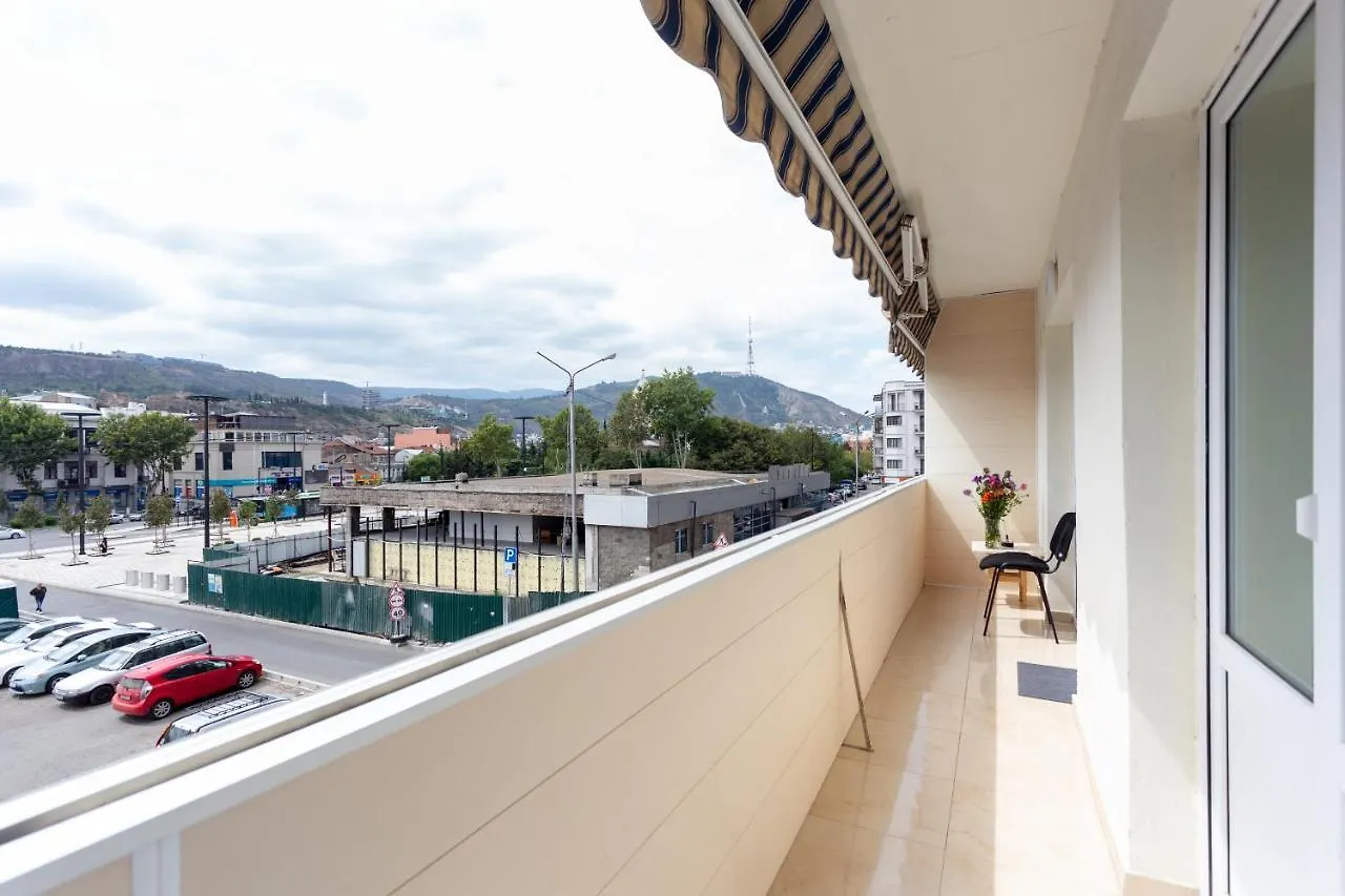 Three Bedroom Apartment In Old Tbilisi With 3 Bathroom Georgia