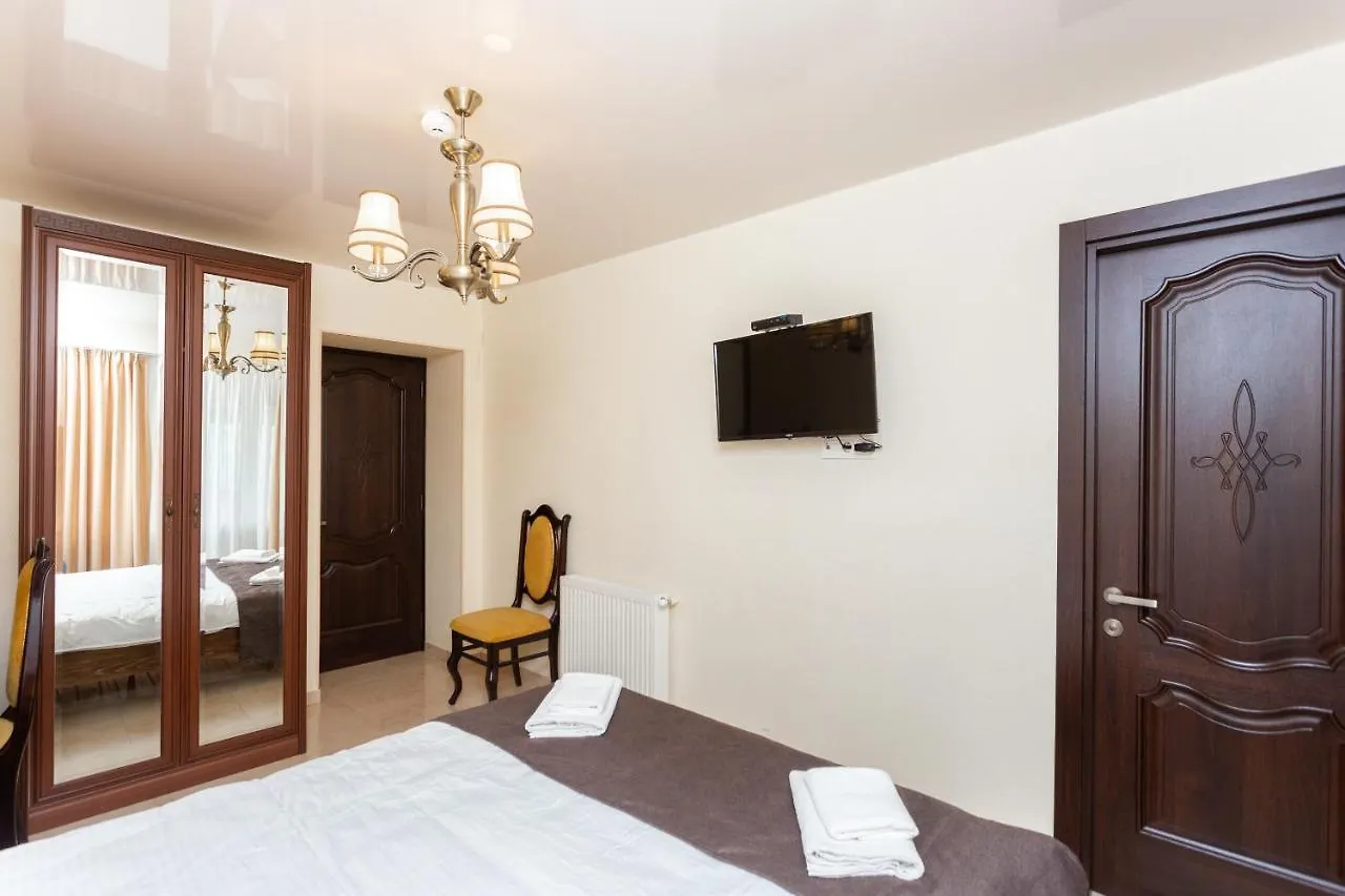 Three Bedroom Apartment In Old Tbilisi With 3 Bathroom