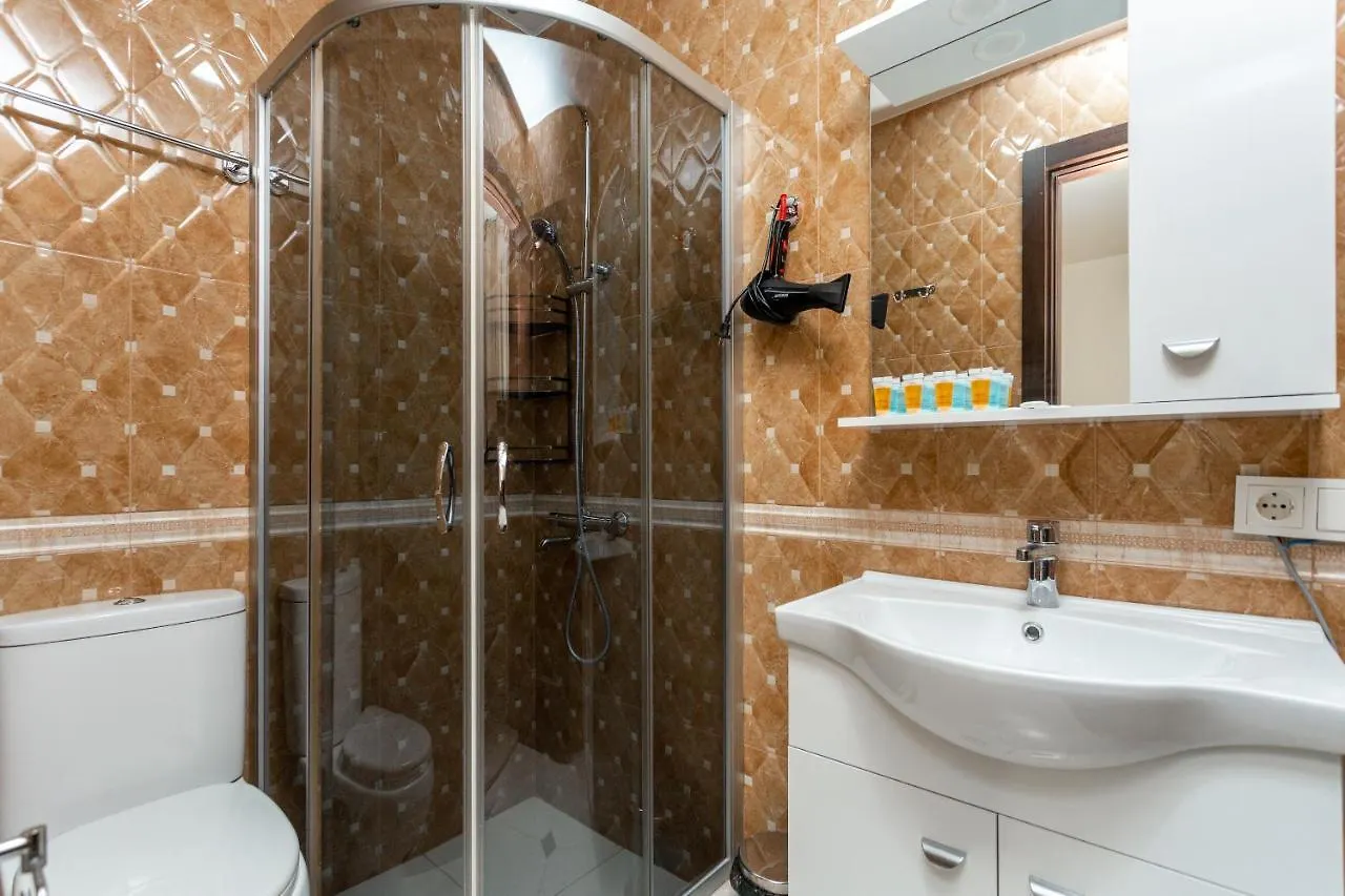 Three Bedroom Apartment In Old Tbilisi With 3 Bathroom
