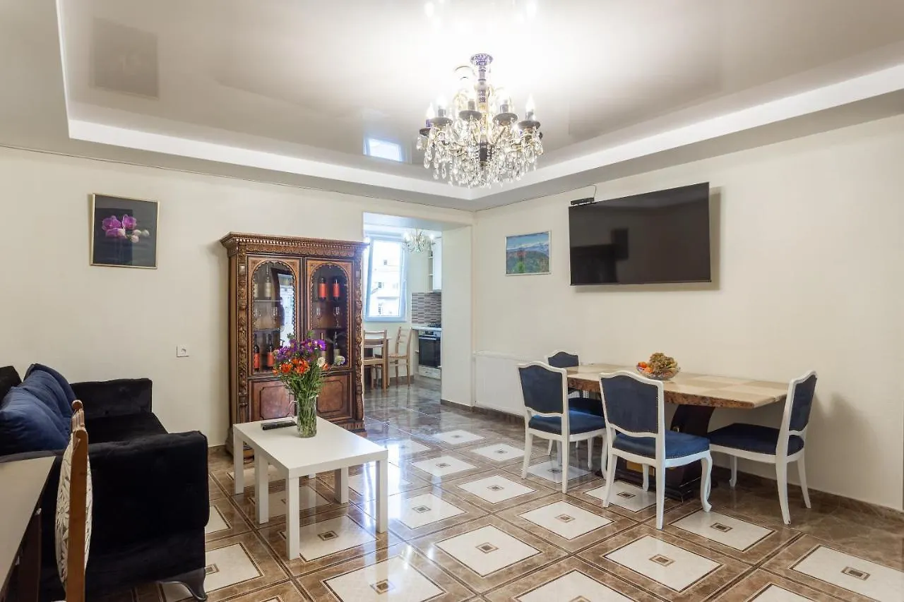 Three Bedroom Apartment In Old Tbilisi With 3 Bathroom Georgia