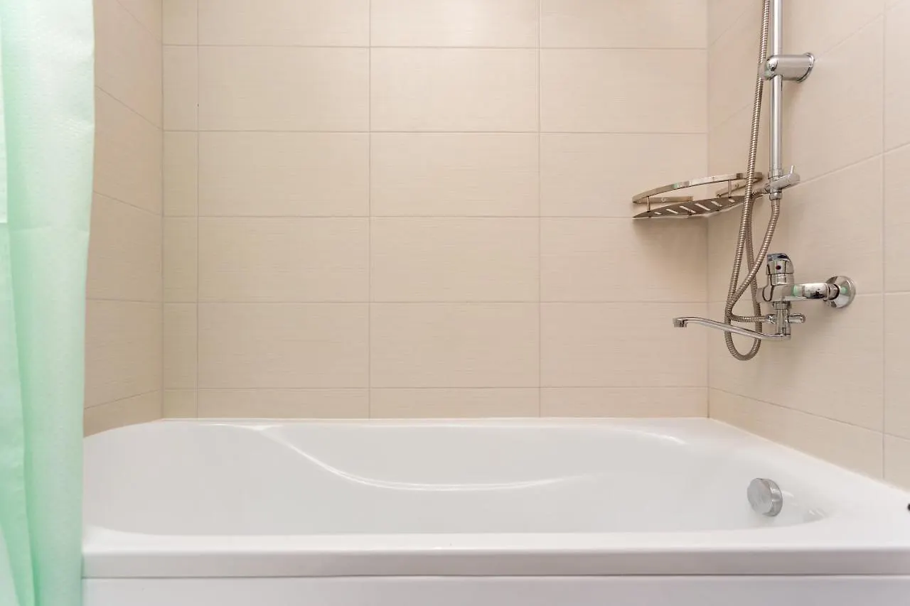 Three Bedroom Apartment In Old Tbilisi With 3 Bathroom 0*,